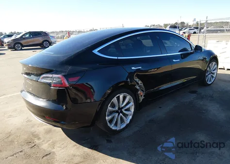 2018 Tesla Model 3 Long Range/Mid Range из США, поврежденный, VIN 5YJ3E1EA3JF050304